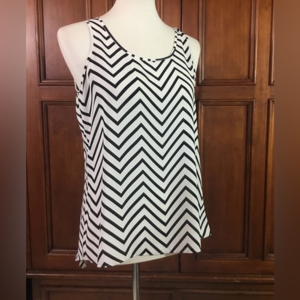 Express Black and White Chevron Split Open Back Women's Top - Size L